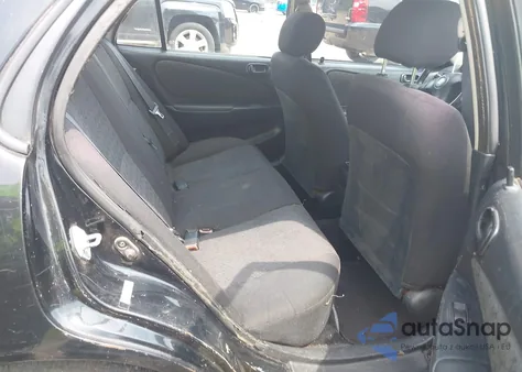 2001 Toyota Corolla S z USA, uszkodzony, nr VIN 2T1BR12EX1C474686